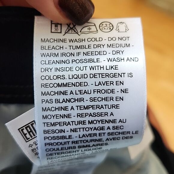 Levi's NWT Perfectly Shaping 512 Bootcut dark wash, 78% cotton jeans 24W - Picture 15 of 16